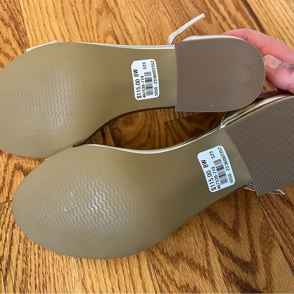 Steve Madden Gold heeled sandals BNWT - Picture 3 of 3